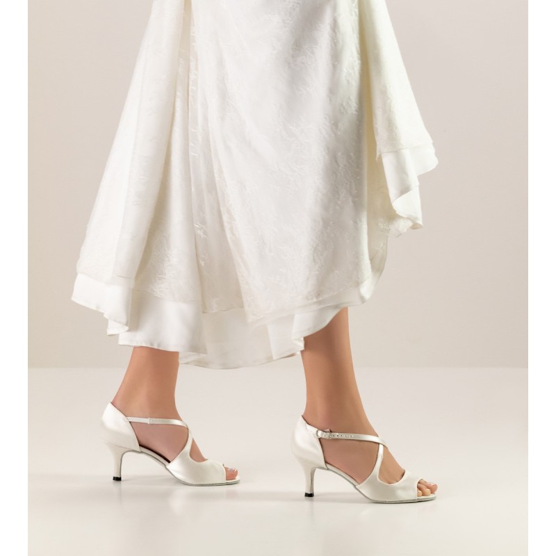 Mable Chaussures de Mariage Ouverte en Satin Blanc Nueva