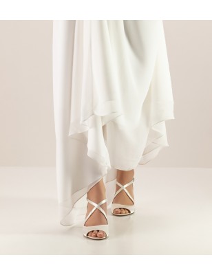 Mable LS - Chaussures de mariage ouvertes en satin blanc et semelle cuir lisse - Nueva Epoca