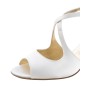 Mable LS - Chaussures de mariage ouvertes en satin blanc et semelle cuir lisse - Nueva Epoca